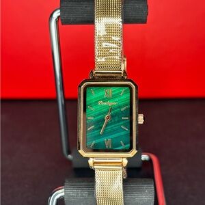 Poedagar Gold and Green Women's Watch